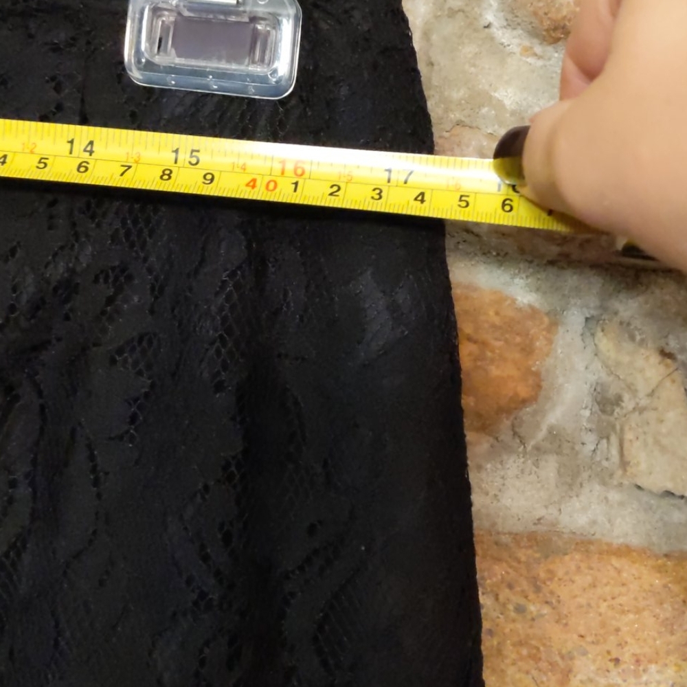 Jones New York Black lace skirt - Picture 8 of 9